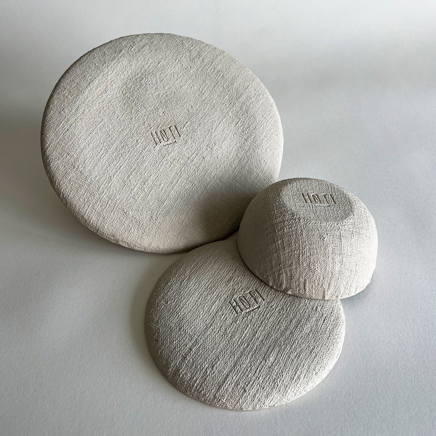ceramic dinnerware set textured plates and bowl