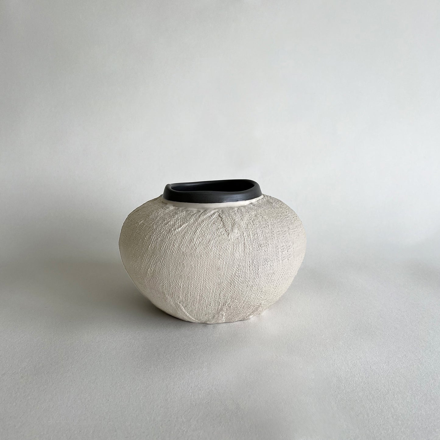beige black matte textured handmade ceramic medium vase, organic vase, stoneware vase, japandi vase
